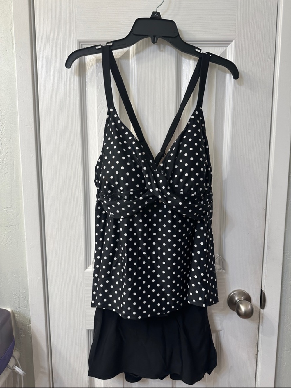 Ava Viv 18W Black & White Polka Dot V-Neck Tankini Top and skirted swim bottom